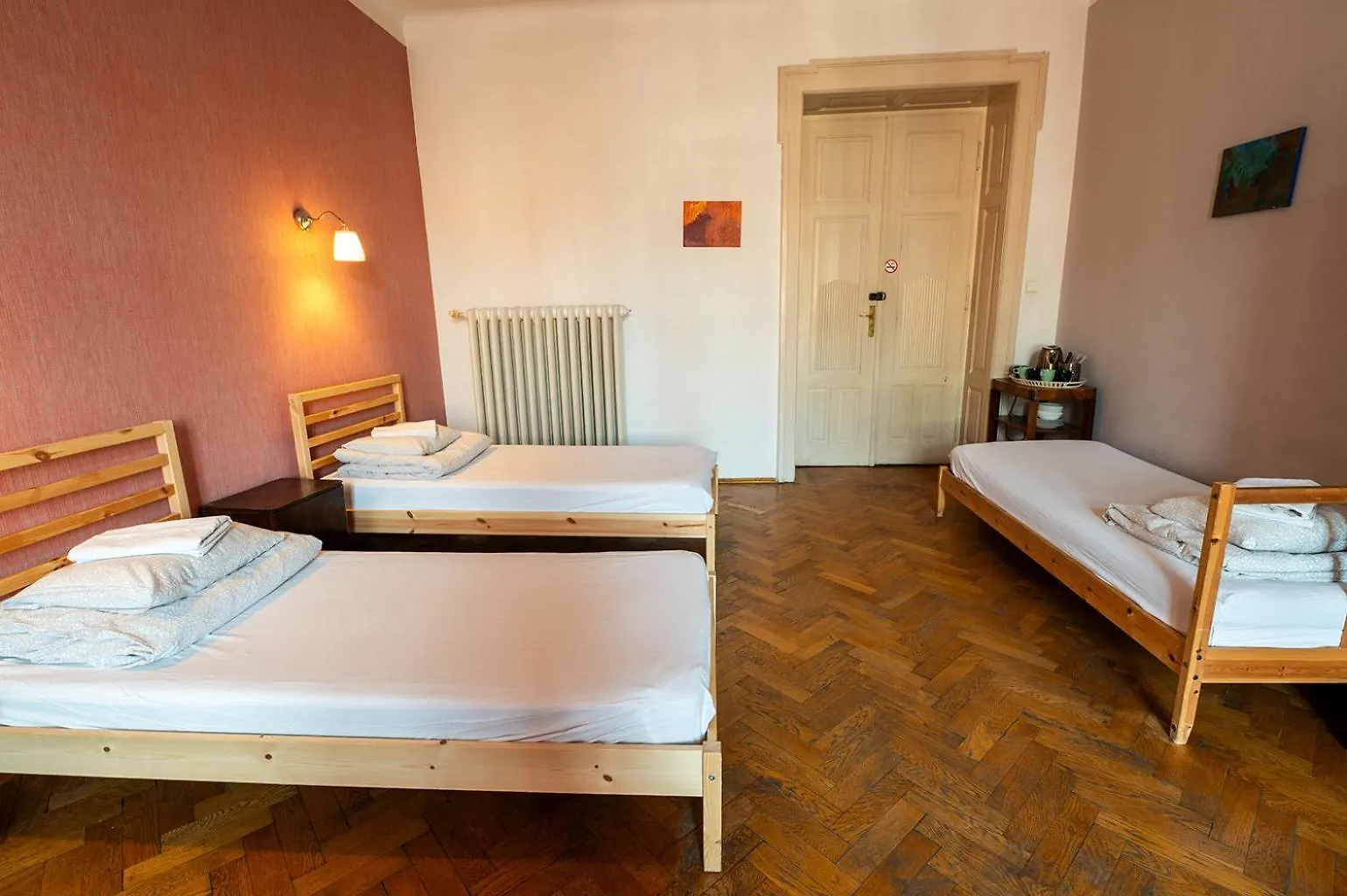 Trzy Kafki Private Rooms Krakow Poland