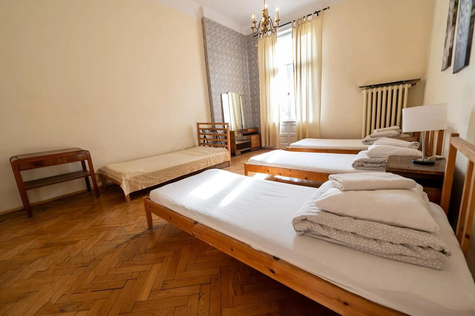 Hostel Trzy Kafki Private Rooms Krakow Poland